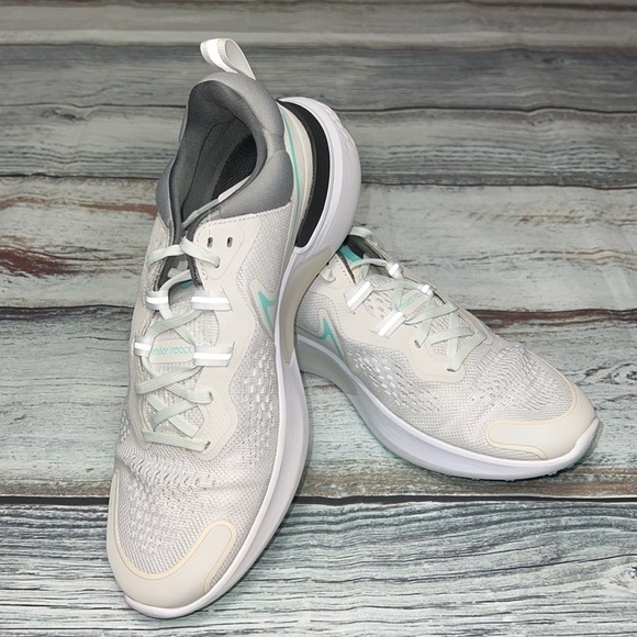 Nike  Men's React Miler 2 Platinum Tint/Dynamic Turquoise-White Size-10 - Picture 7 of 9